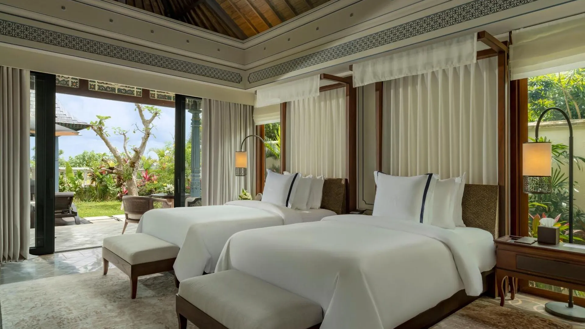 ***** Resort Jumeirah Bali Hotel Uluwatu  Indonesia