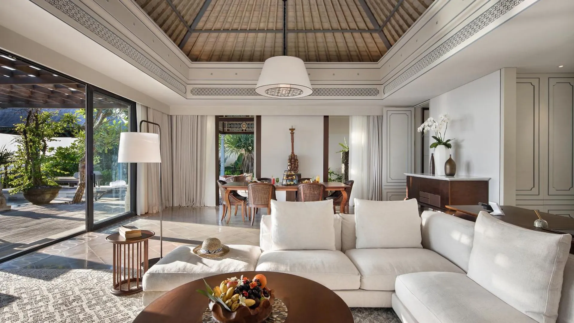Jumeirah Bali Uluwatu 5*,  Indonézia